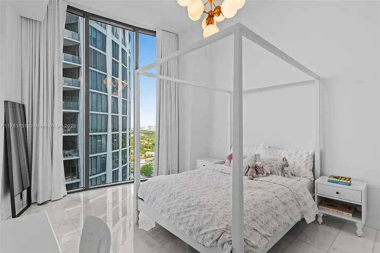 Two Park Grove #17D image #20