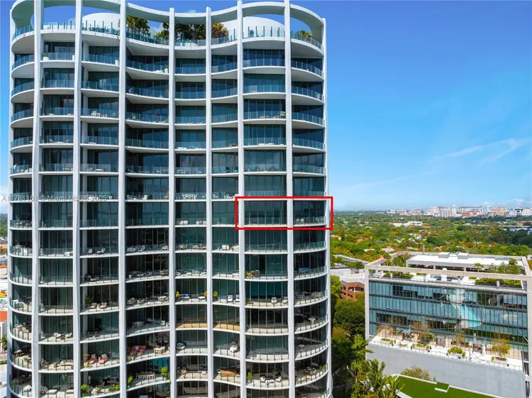 Two Park Grove #17D image #30