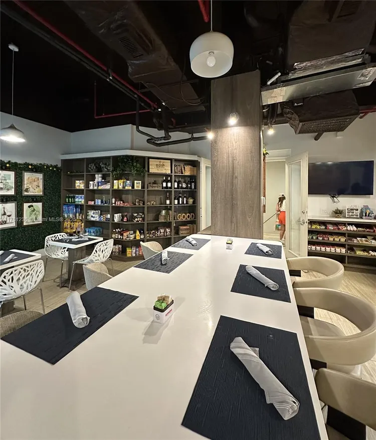Harbour House #1505 image #10