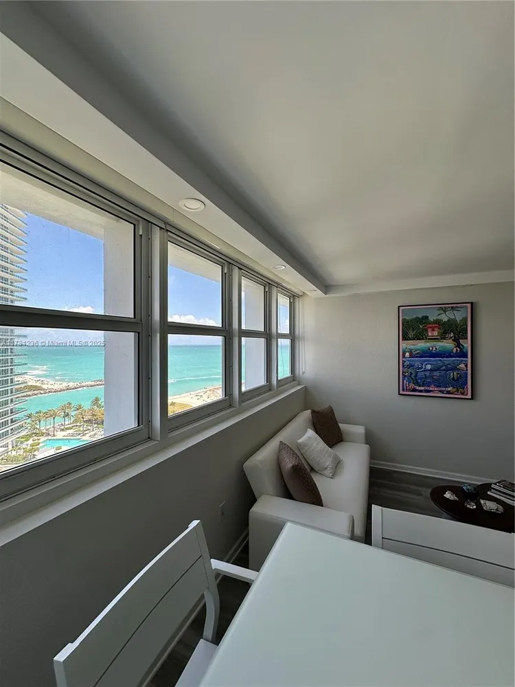 Harbour House #1505 image #27