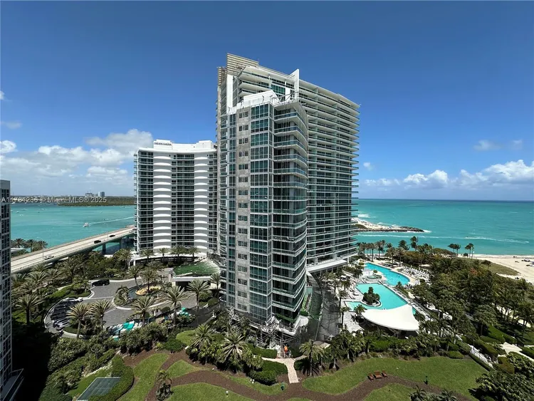 Harbour House #1505 image #28