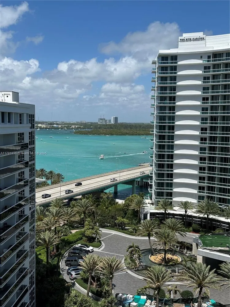 Harbour House #1505 image #30