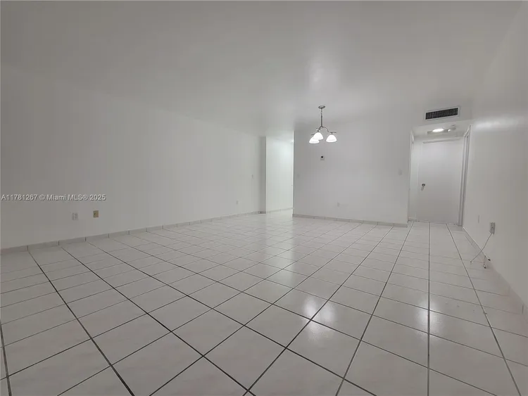 Triton Towers #1401 image #20