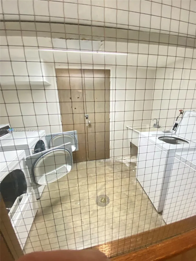 Triton Towers #1401 image #30