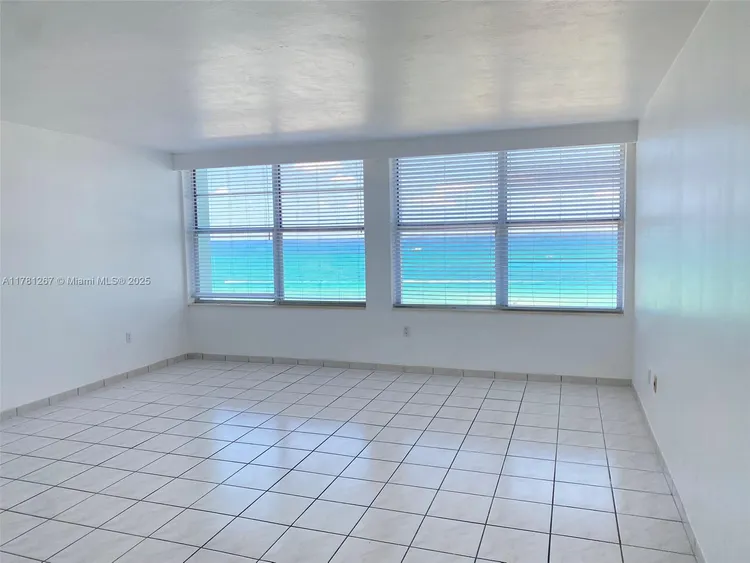 Triton Towers #1401 image #7