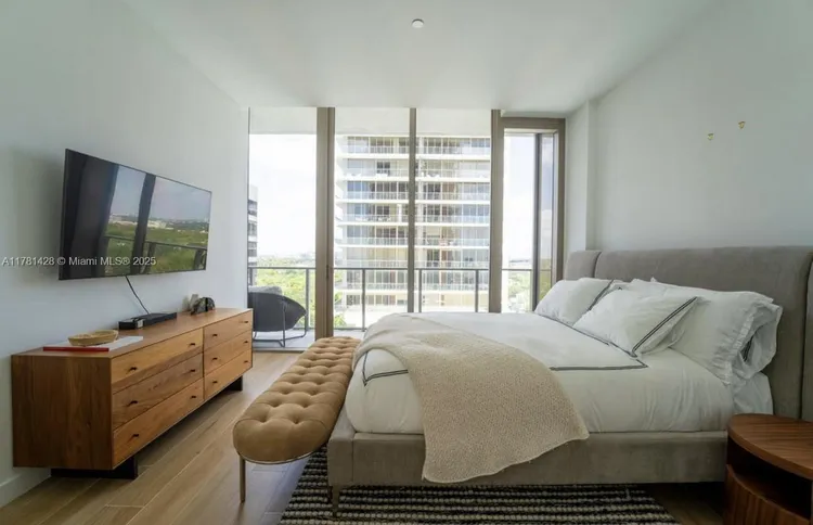 Mr. C Residences Bayshore Tower #1109 image #8