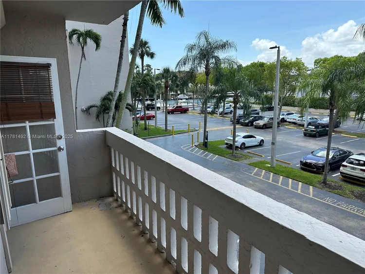 Gables Waterway Towers #219 image #16