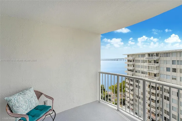 Bayshore Place #1407C image #10