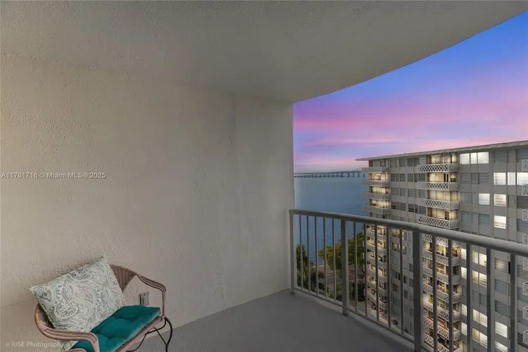 Bayshore Place #1407C image #18