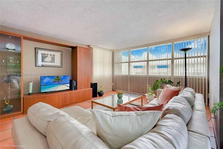 Bayshore Place #1407C image #8