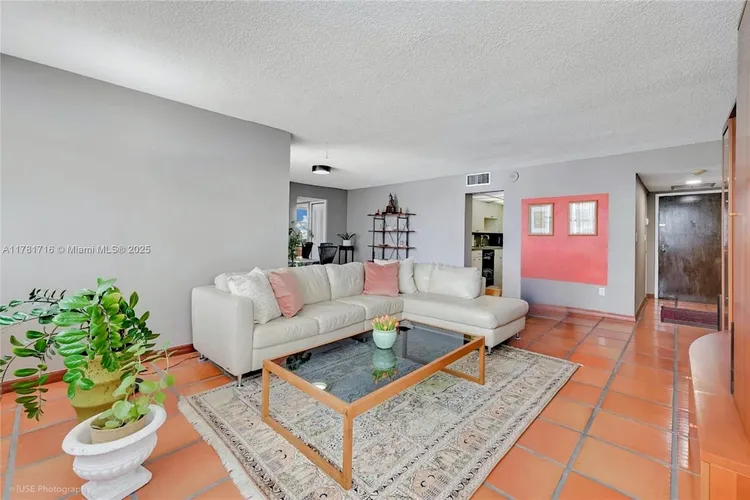 Bayshore Place #1407C image #9
