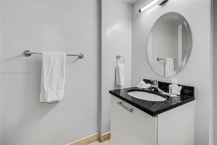 Lofts at Mayfair #136 image #32