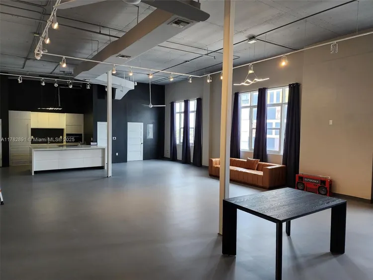 Wynwood Lofts #412 image #9