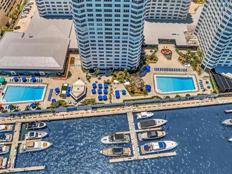 Four Ambassadors #764 image #20