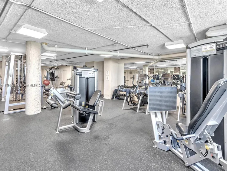 Four Ambassadors #764 image #33