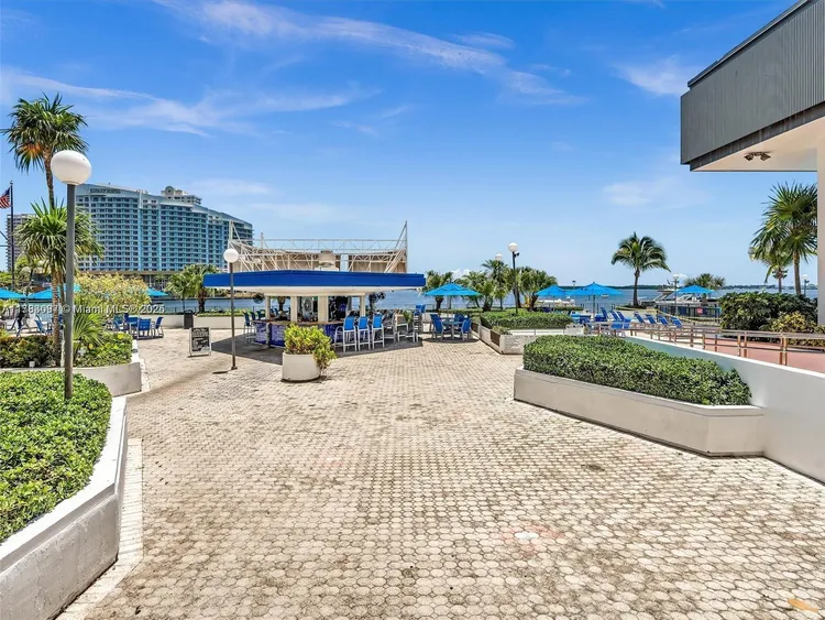 Four Ambassadors #764 image #45