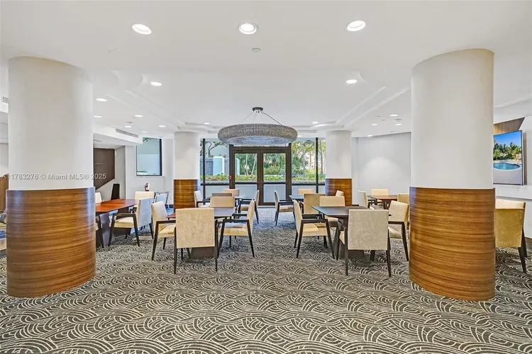 Williams Island 3000 #2004 image #12