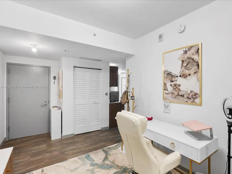 Le Parc at Brickell #714 image #10