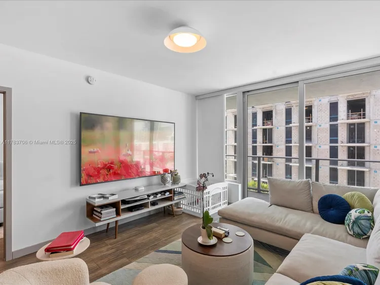 Le Parc at Brickell #714 image #11