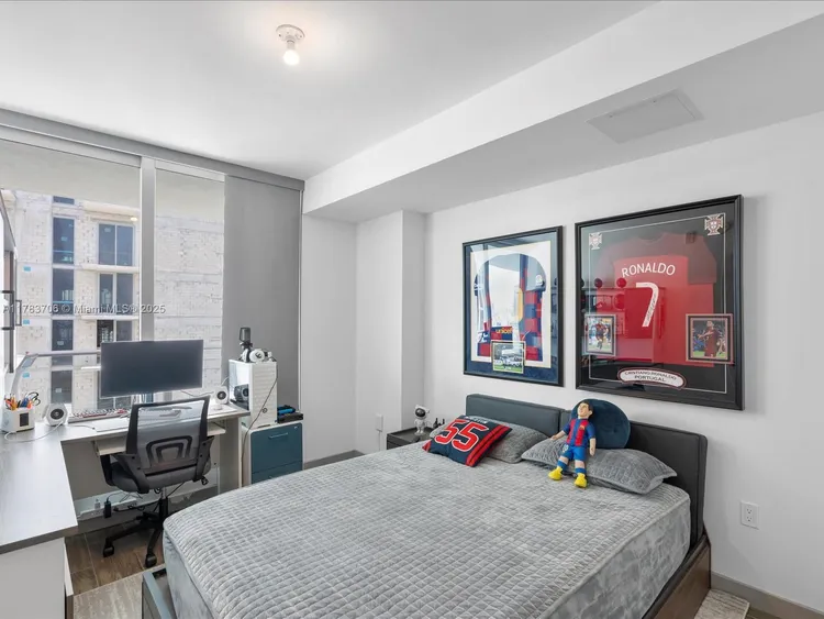 Le Parc at Brickell #714 image #17