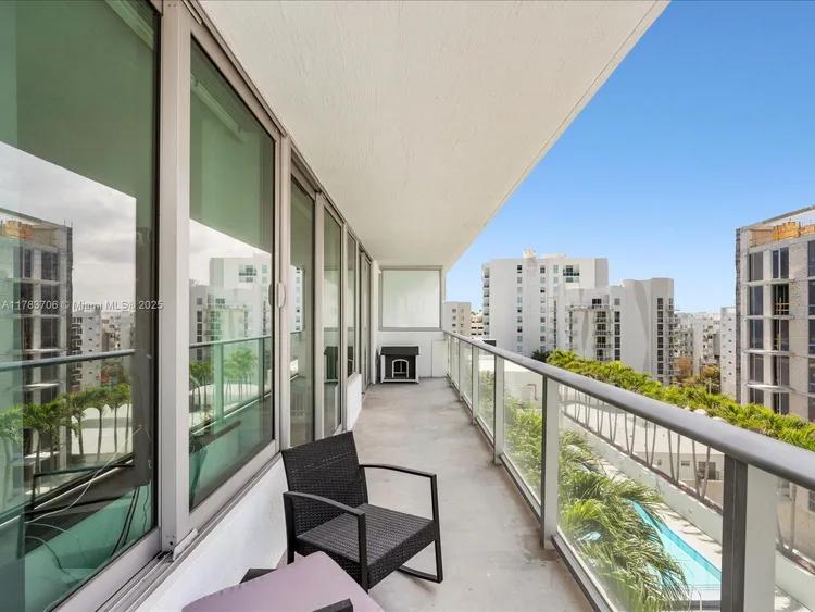 Le Parc at Brickell #714 image #26