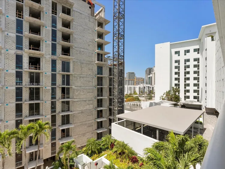 Le Parc at Brickell #714 image #31