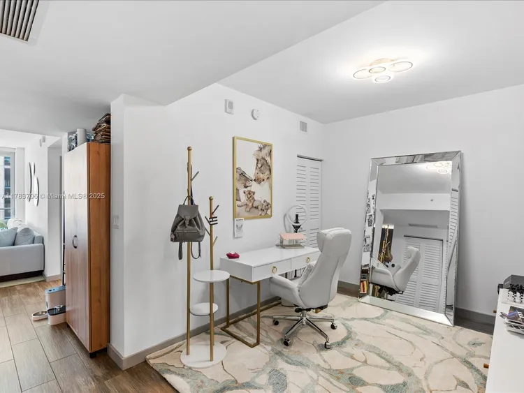 Le Parc at Brickell #714 image #7