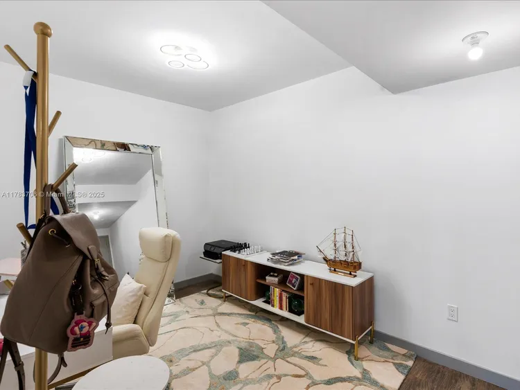 Le Parc at Brickell #714 image #8