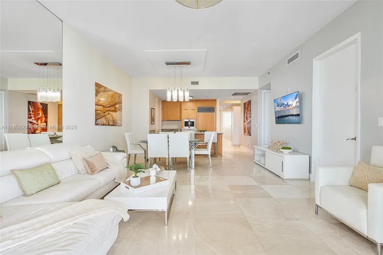 Trump Tower 3 #802 image #11