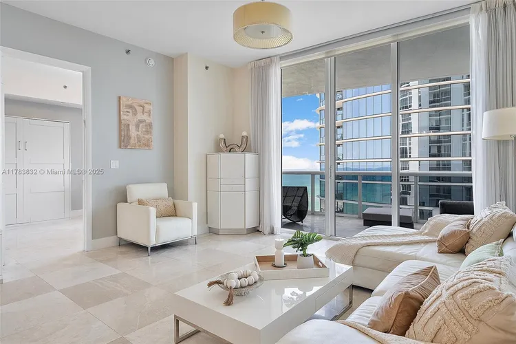 Trump Tower 3 #802 image #13