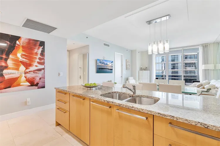 Trump Tower 3 #802 image #17