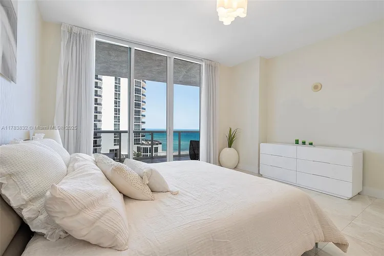 Trump Tower 3 #802 image #20