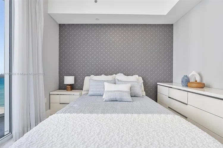 Trump Tower 3 #802 image #30