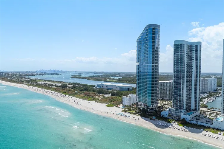 Trump Tower 3 #802 image #38