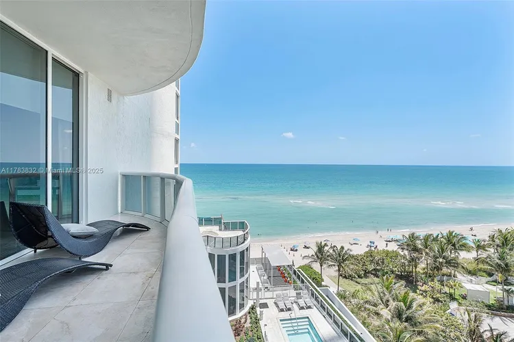 Trump Tower 3 #802 image #9