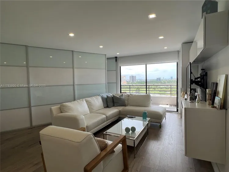 Parc Central South #1610 image #13