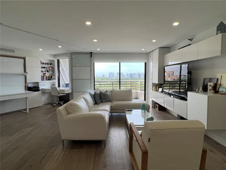 Parc Central South #1610 image #14