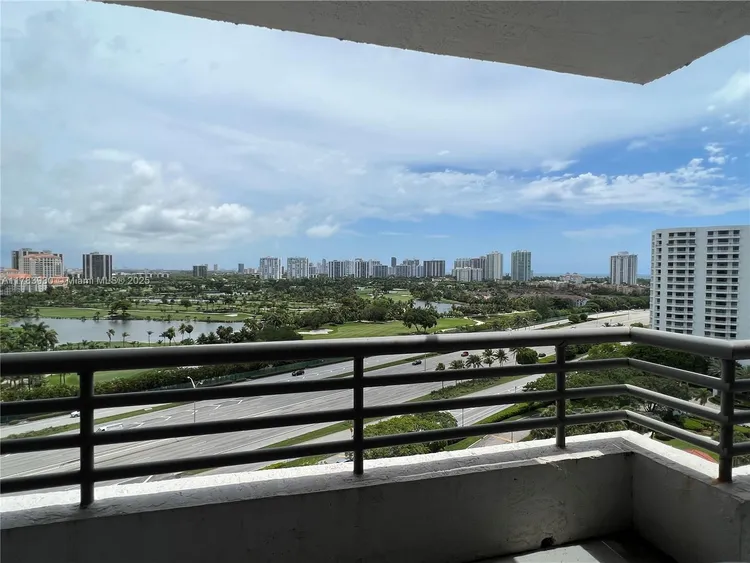 Parc Central South #1610 image #35