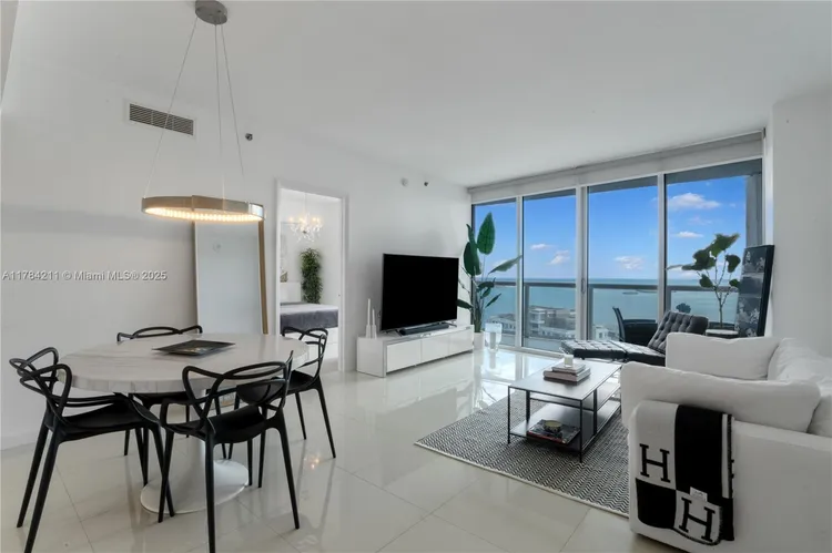 Icon Brickell I #3907 image #12