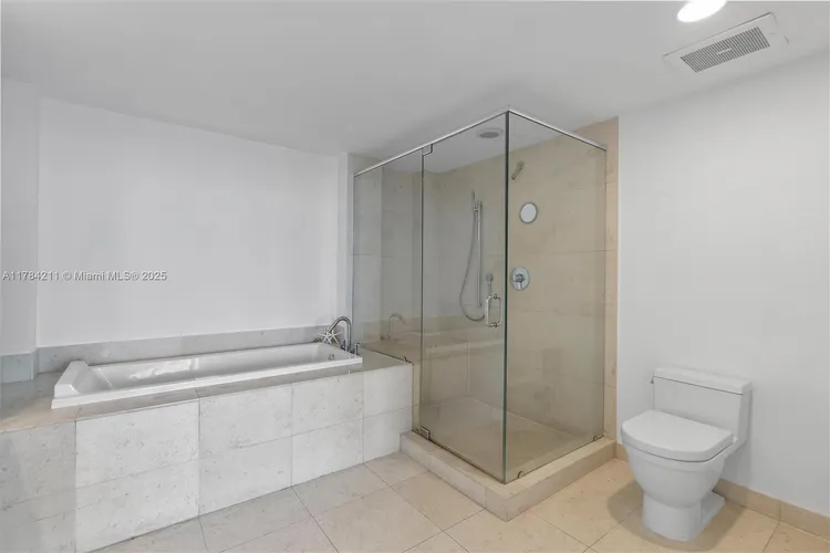 Icon Brickell I #3907 image #18