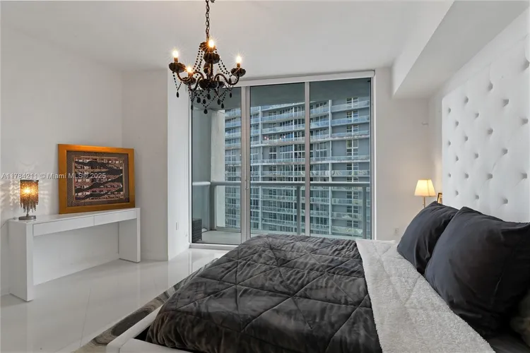 Icon Brickell I #3907 image #22