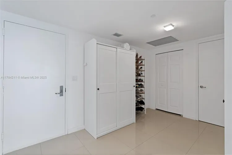 Icon Brickell I #3907 image #29