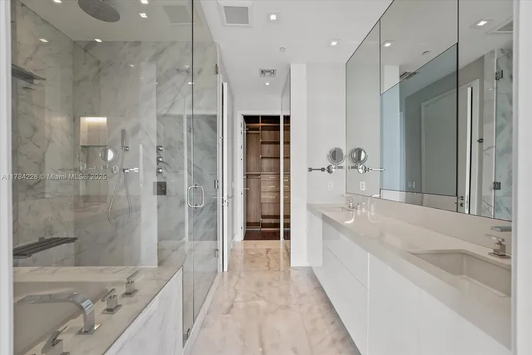 Icon Bay #4104 image #14