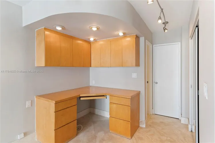 Bayview Terrace #1408 image #17