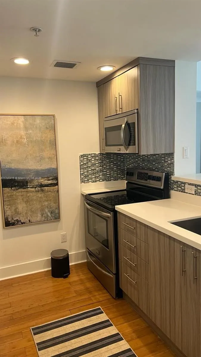 One Miami #1906 image #18