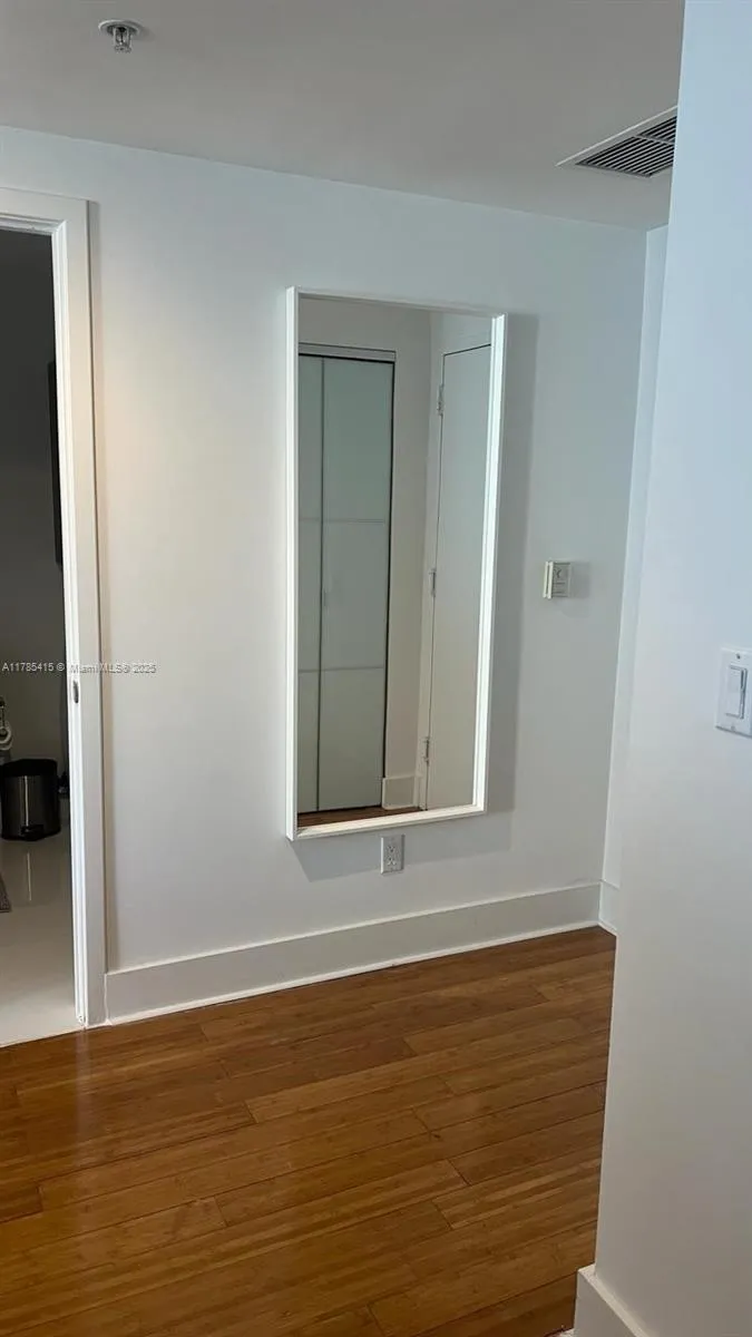 One Miami #1906 image #23