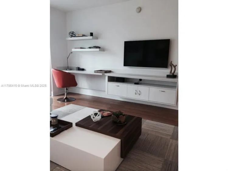 One Miami #1906 image #7