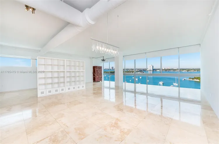 Space 01 Lofts #1101 image #10