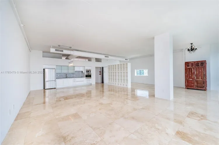 Space 01 Lofts #1101 image #11