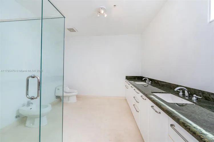 Space 01 Lofts #1101 image #19